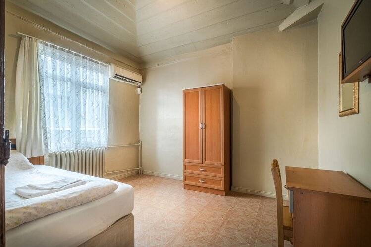 Yeni Hotel