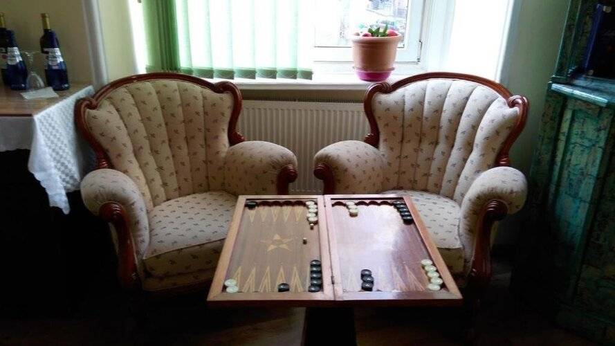 Lucky Hotel And Hostels