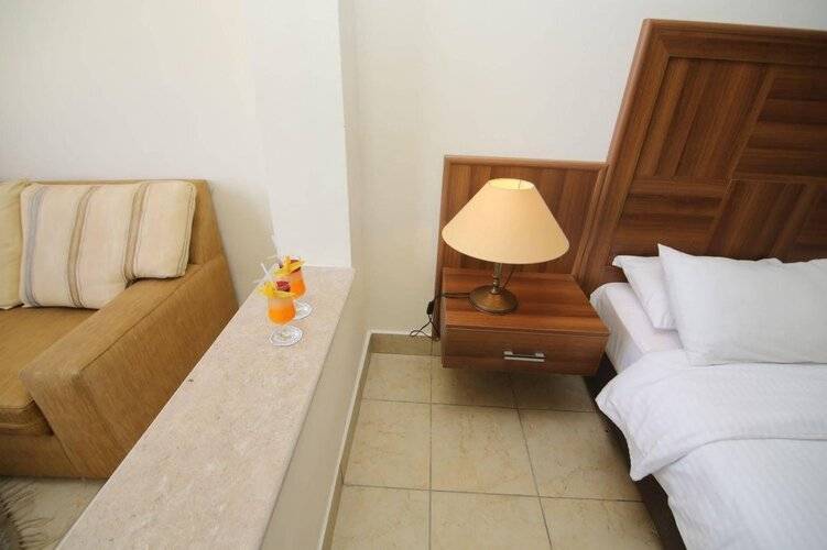 Club Reef Resort