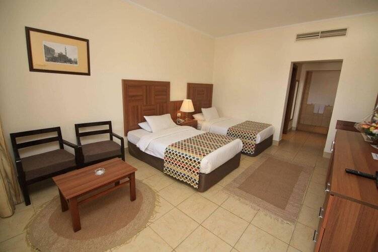 Club Reef Resort