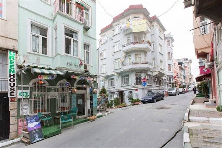 Taksim Green House Hostel