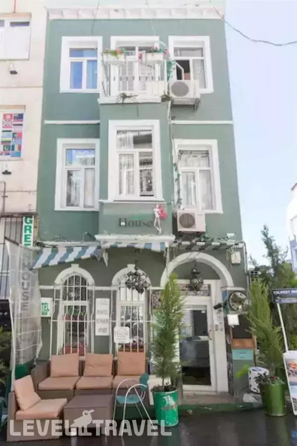 Taksim Green House Hostel