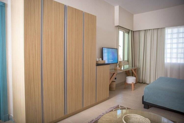 Redcon Suites