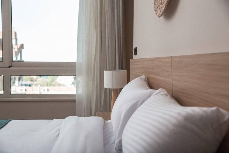 Redcon Suites