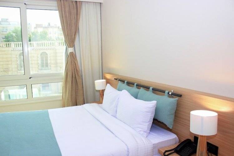 Redcon Suites