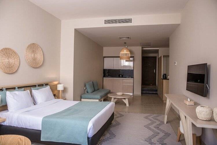 Redcon Suites