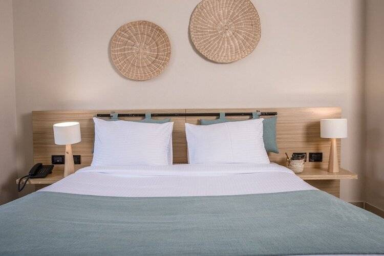 Redcon Suites