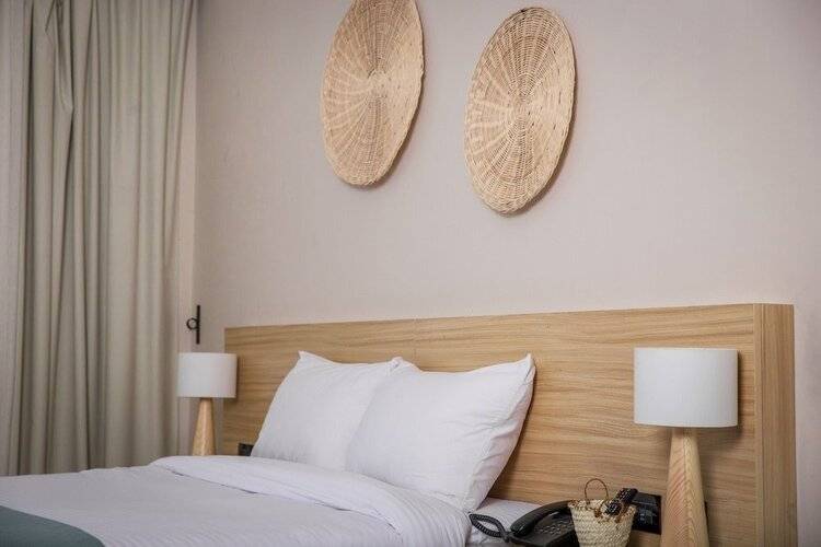 Redcon Suites