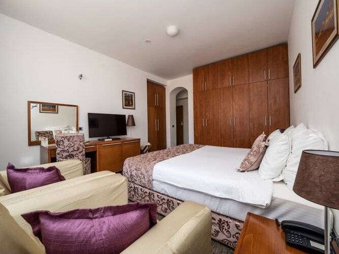 Garni Hotel Le Petit Piaf