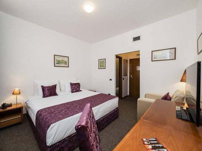Garni Hotel Le Petit Piaf