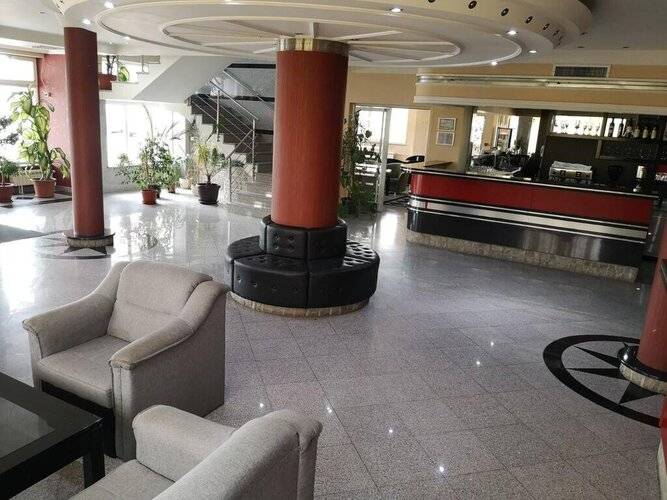 Elegance Hotel
