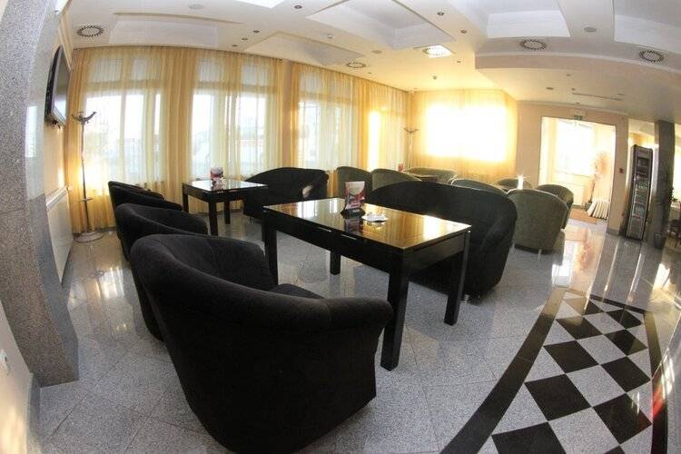 Elegance Hotel