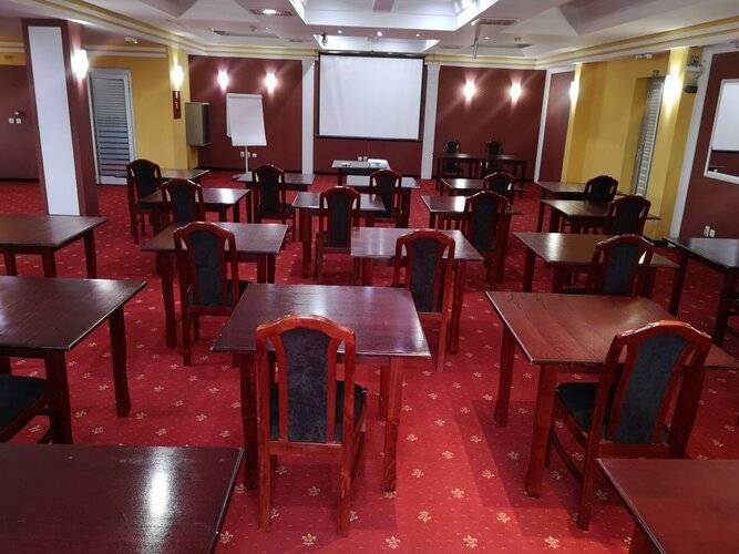 Elegance Hotel