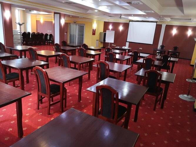 Elegance Hotel