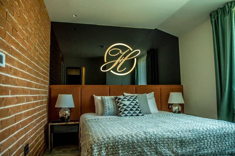 Hotel Hedonic