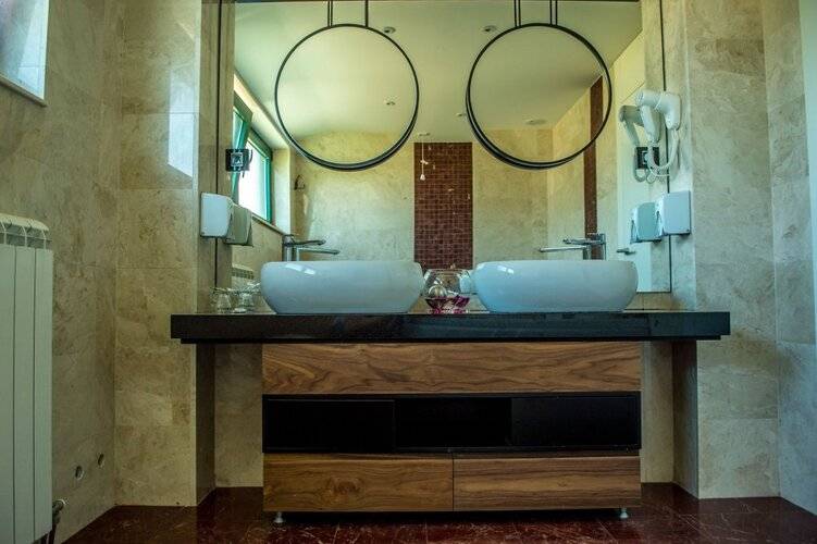 Hotel Hedonic