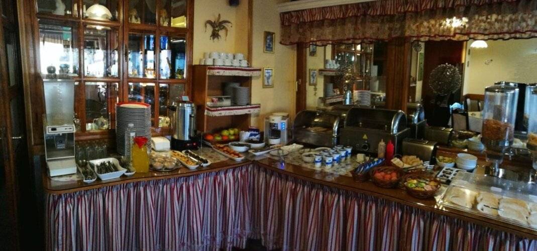 Hotel Lav