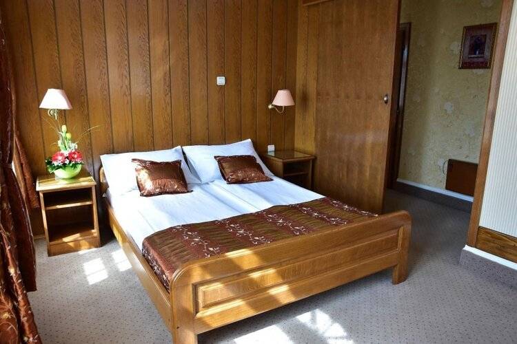 Hotel Lav