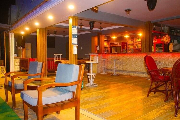 Carmina Hotel