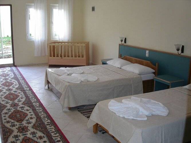 Carmina Hotel