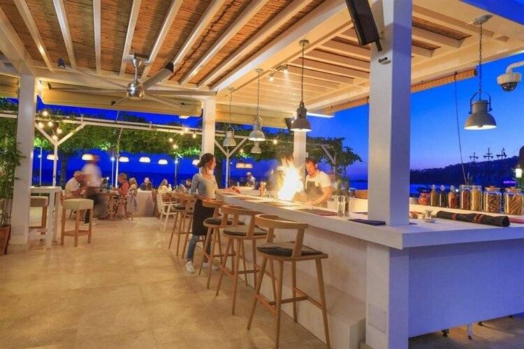 Ecclesia Hotel (Adults Only 14+)