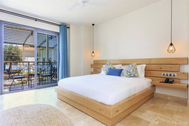 Ecclesia Hotel (Adults Only 14+)