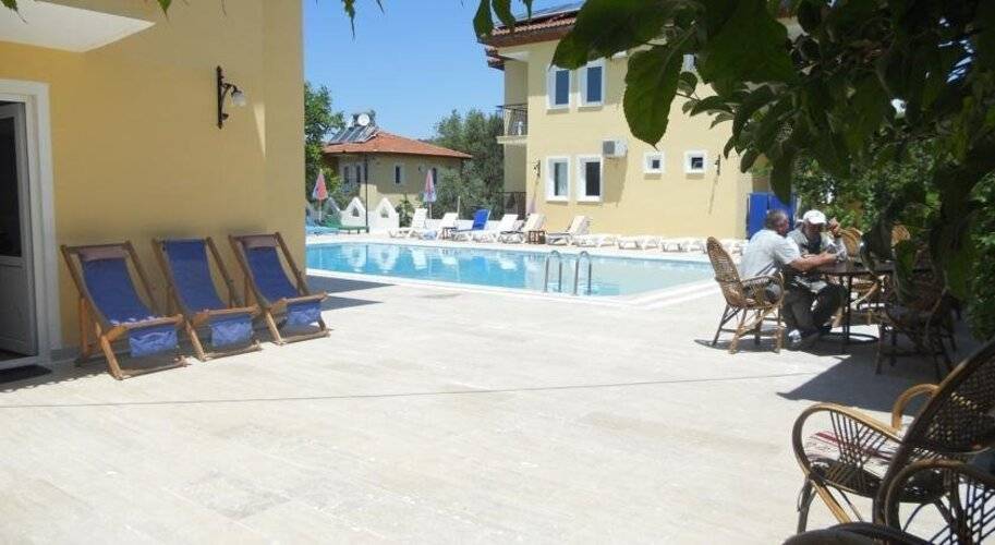 Gunes Hotel & Apartments