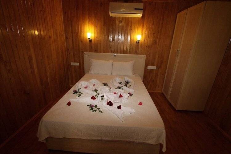 Gunes Hotel & Apartments