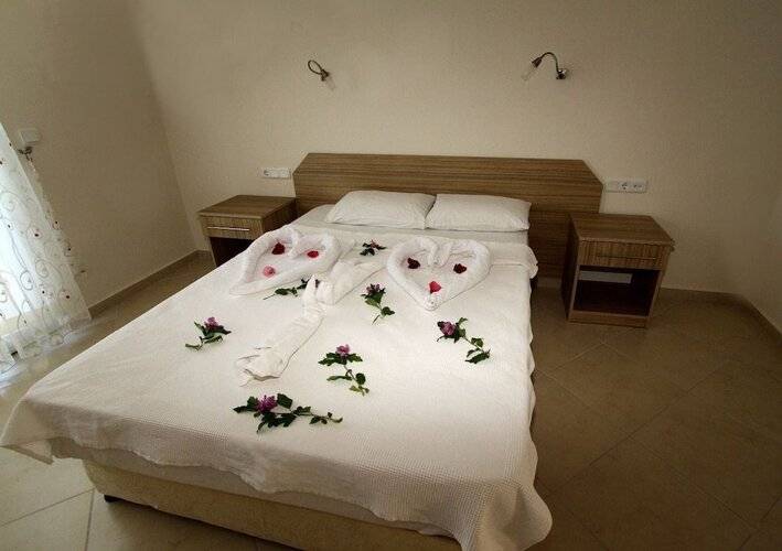 Gunes Hotel & Apartments