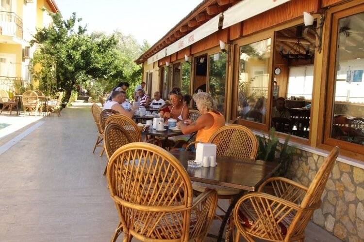 Gunes Hotel & Apartments