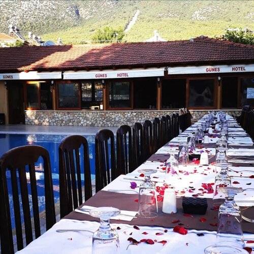 Gunes Hotel & Apartments