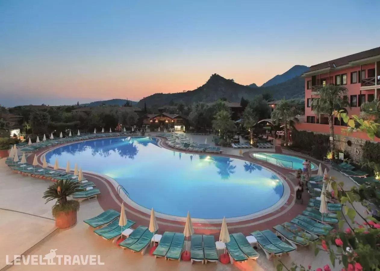 Suncity Hotel & Beach Club