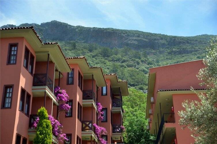 Suncity Hotel & Beach Club