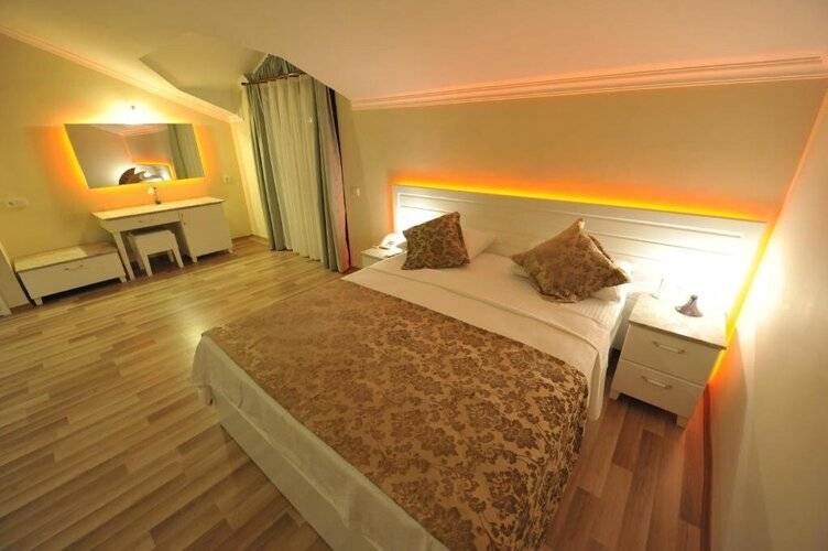 Unsal Hotel