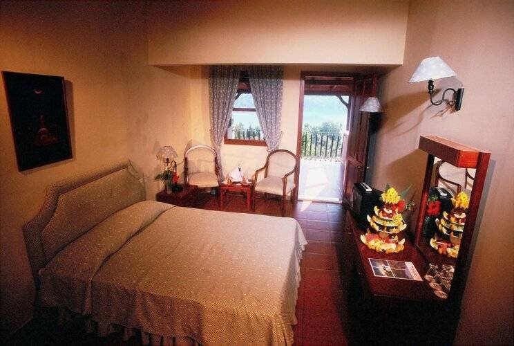Meri Hotel