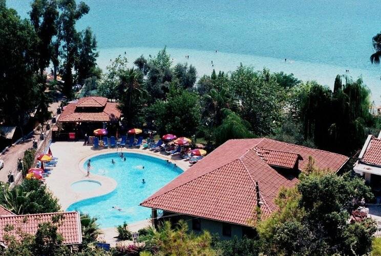 Meri Hotel