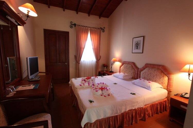 Meri Hotel