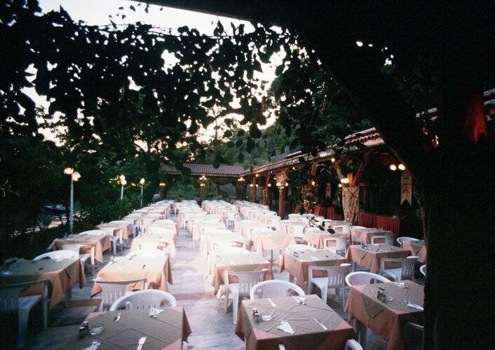 Meri Hotel