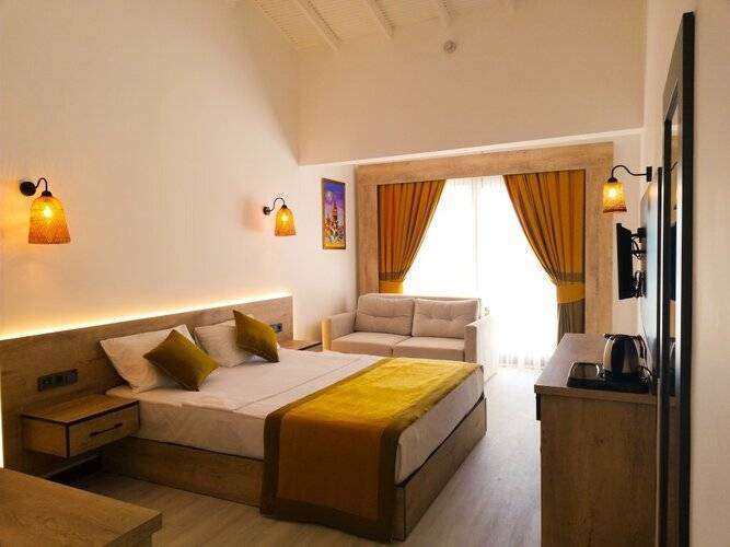 Meri Hotel