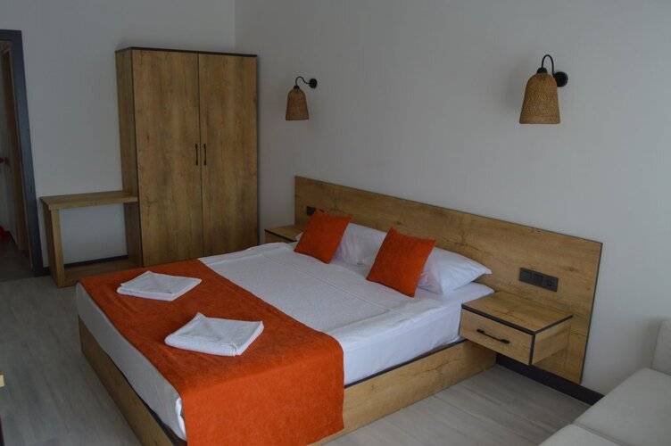 Meri Hotel