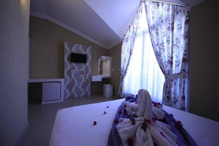 Mimoza Hotel