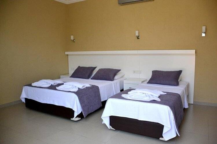 Mimoza Hotel