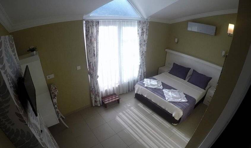 Mimoza Hotel