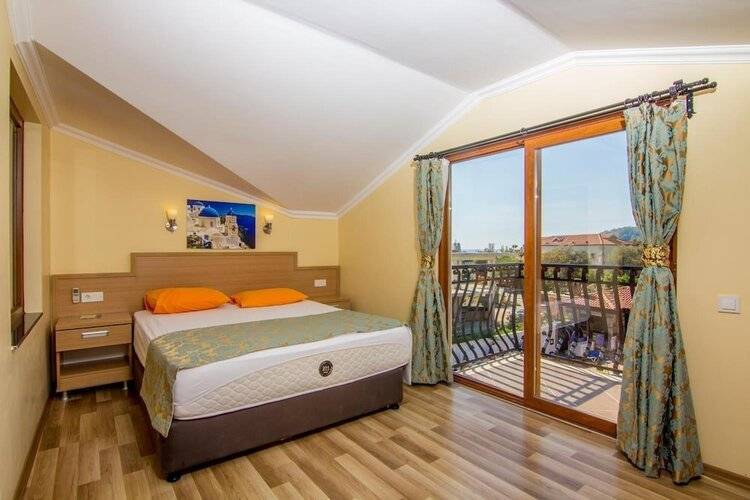 Magic Tulip Beach Hotel