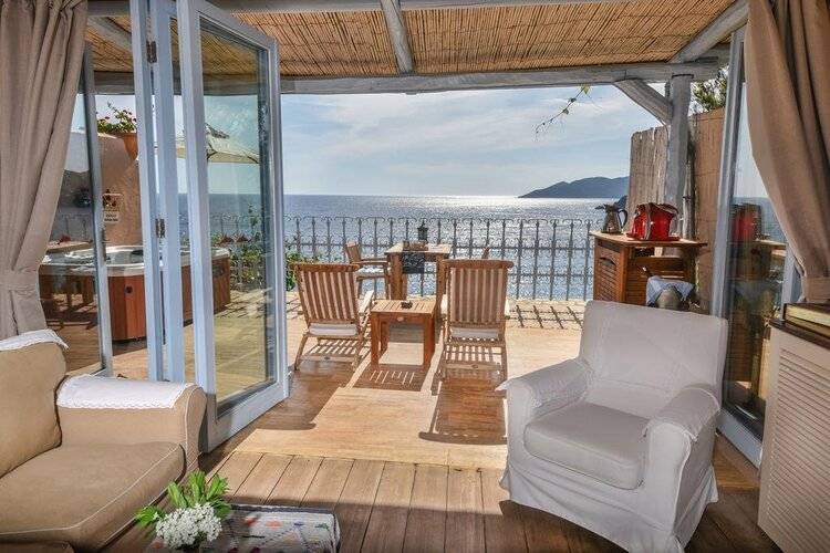 Beyaz Yunus Hotel (Adults Only 16+)
