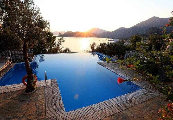 Beyaz Yunus Hotel (Adults Only 16+)