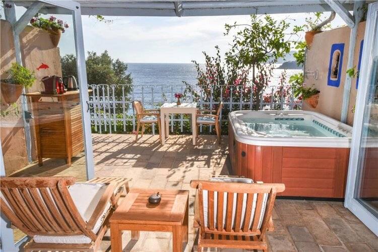 Beyaz Yunus Hotel (Adults Only 16+)