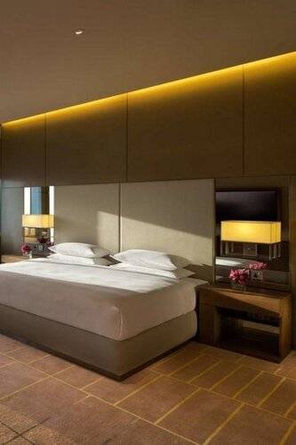 Hyatt Regency Creek Heights Residences
