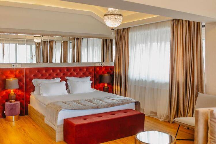 Отель Seventeen Rooms