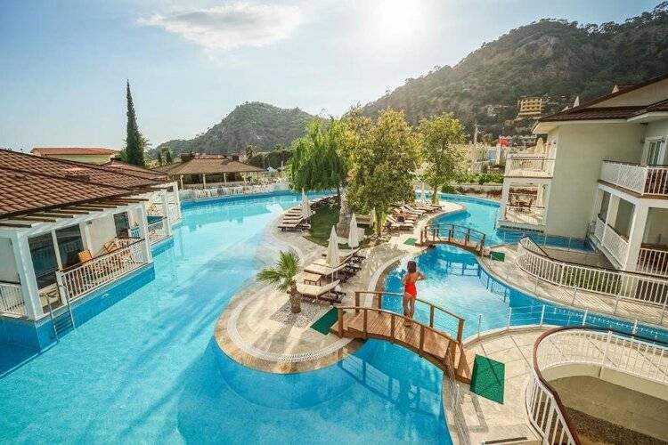Mozaik Swim Up